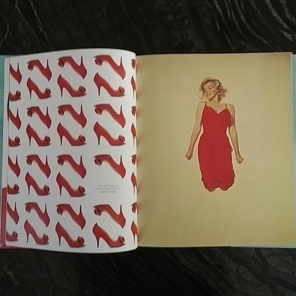 KATE SPADE - New York Things We Love book - Picture 8 of 9